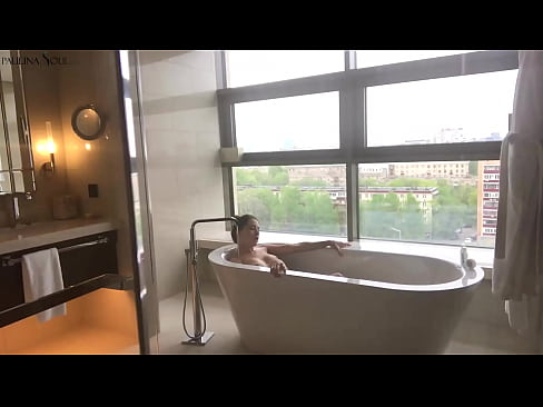 ❤️ Ogromna laska namiętnie waląca sobie cipkę w łazience ❤️❌ Fuck video at us ☑